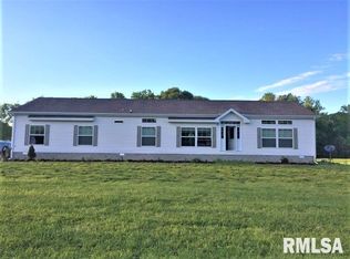 16572 E Knox Rd, Mount Vernon, IL 62864