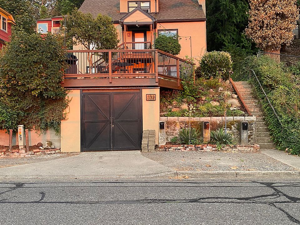 1st image of 332 N Garden St #2