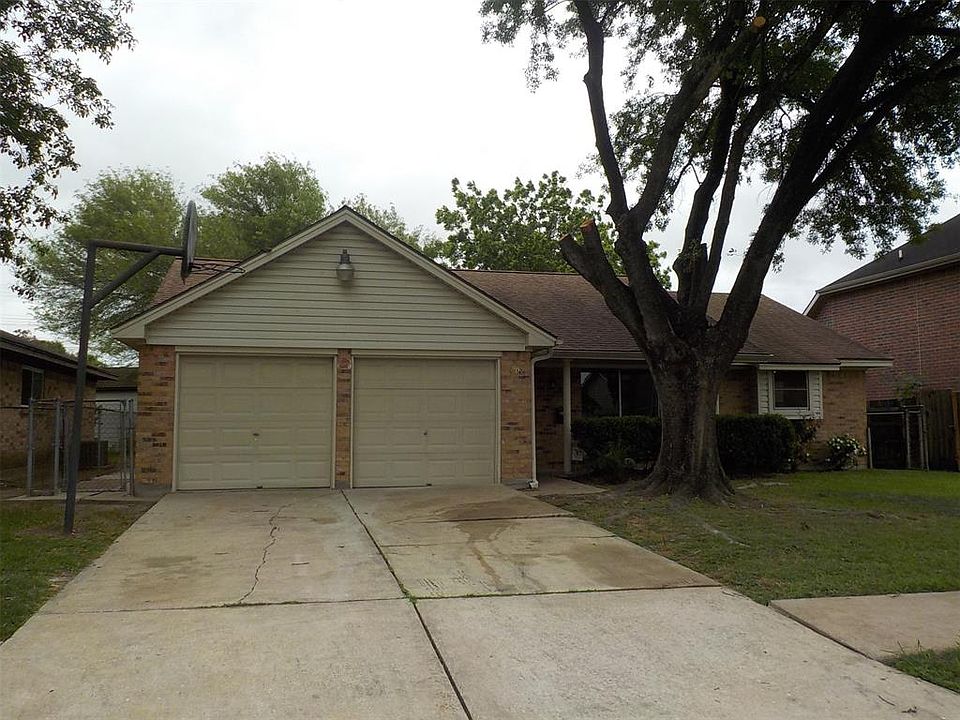 1st image of 3107 Briar Dr