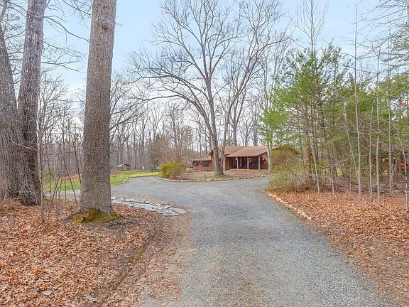 3rd image of 3205 Polecat Creek Ln