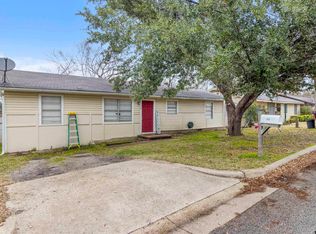 512 W College St, Canton, TX 75103