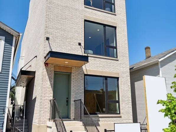 450 N Racine Ave #2, Chicago, IL 60642