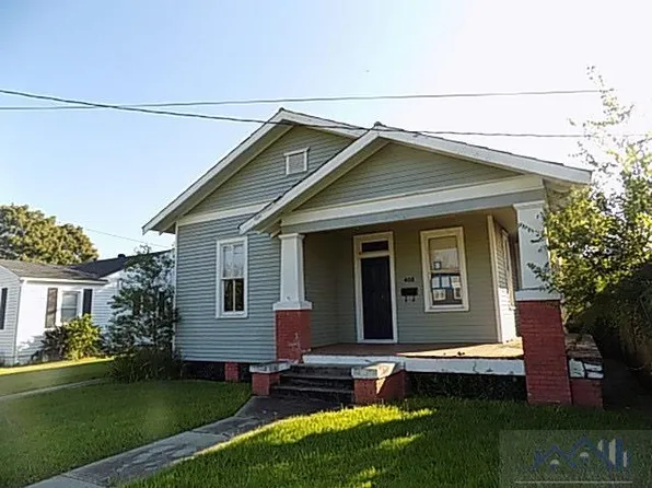 402 6th St, Morgan City, LA 70380