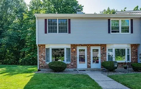 22 Concord Dr