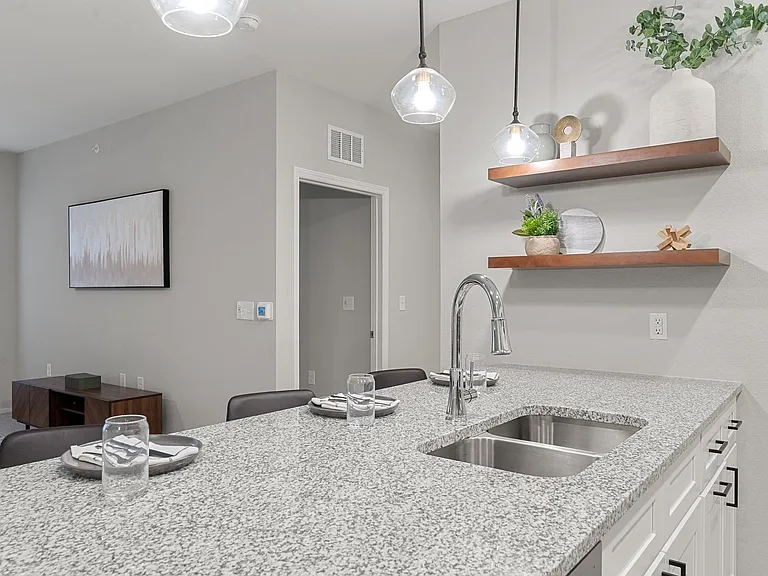 Pearson - 1 Bed / 1 Bath - 909-945 Sq.Ft.