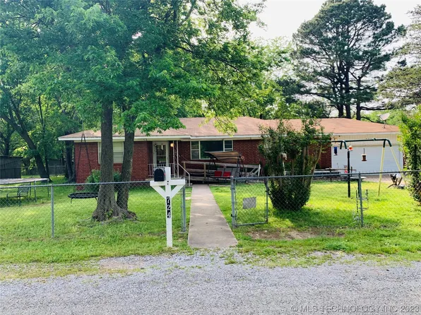 724 S Polk St, Kiowa, OK 74553
