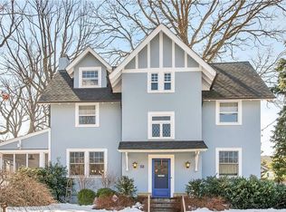 537 Manor Ln, Pelham, NY 10803