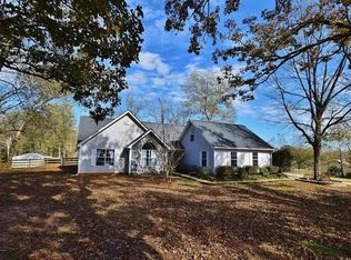 719 Skelton Rd, Hoschton, GA 30548