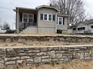 11100 E 11th St S, Independence, MO 64054