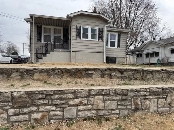 11100 E 11th St S, Independence, MO 64054