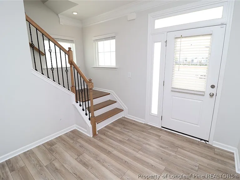 212 Breeders Cup Way Valencia #58 — Photo 3