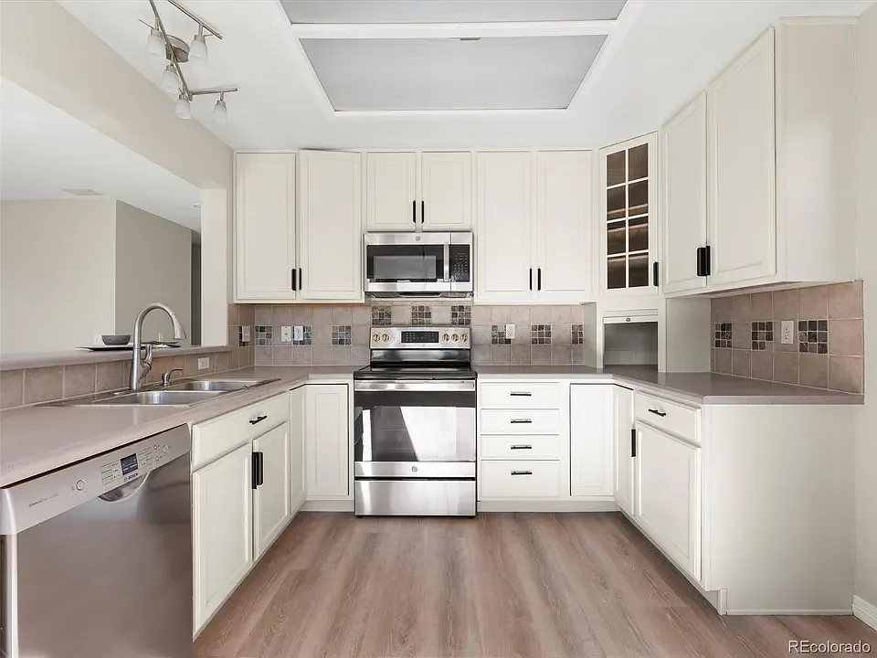 5 bed, 2848 sqft, $3,500 — Photo 4