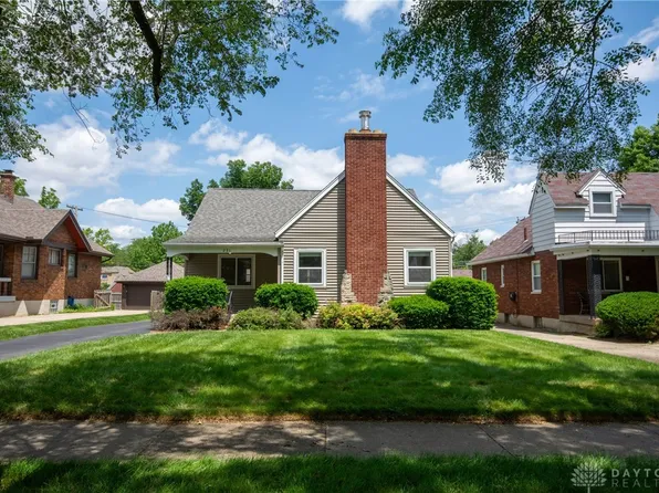231 East Dr, Dayton, OH 45419