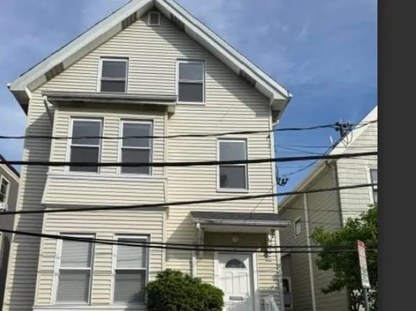 17 Buckingham St #3, Somerville, MA 02143