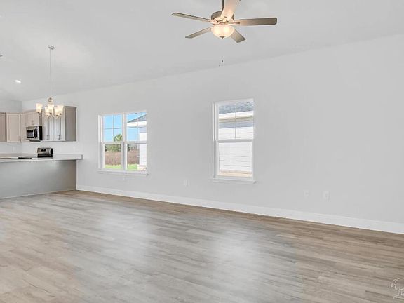3rd image of 5887 Grayton Park Ln
