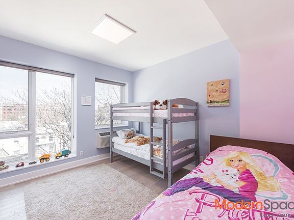 5th image of 527 51st Ave APT Phc