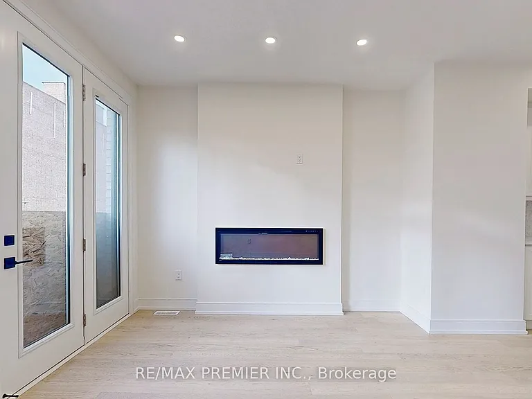 208 McRoberts Ave — Photo 17