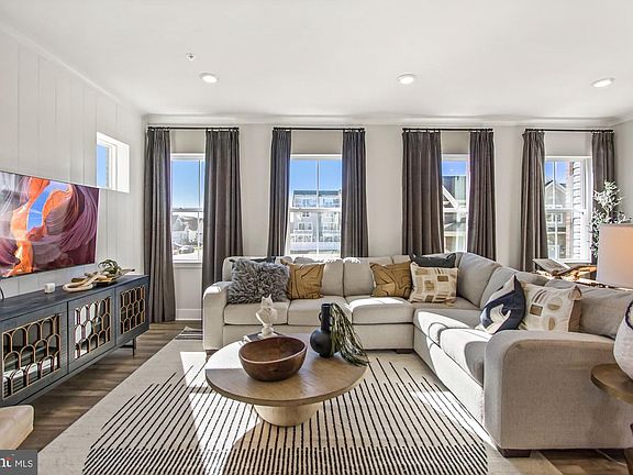5th image of 4115 Hatley Pl
