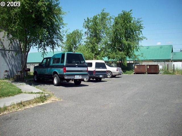 2nd image of 345 E Dogwood Ave