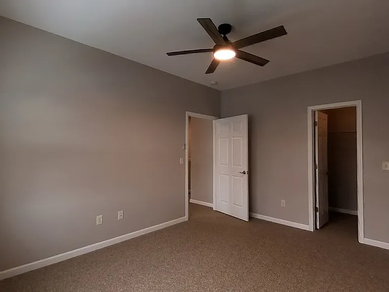 Maple Brooke & Hunt Club Town homes — Photo 8