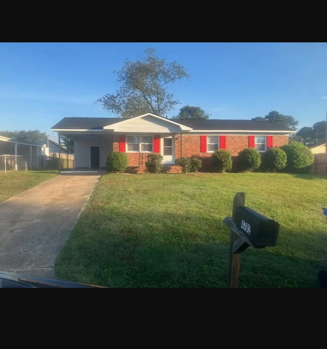 4702 Watauga Rd — Photo 1
