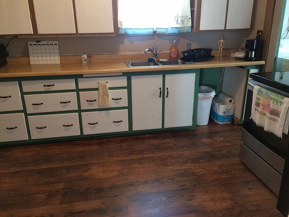 1st image of 432 S 10th St