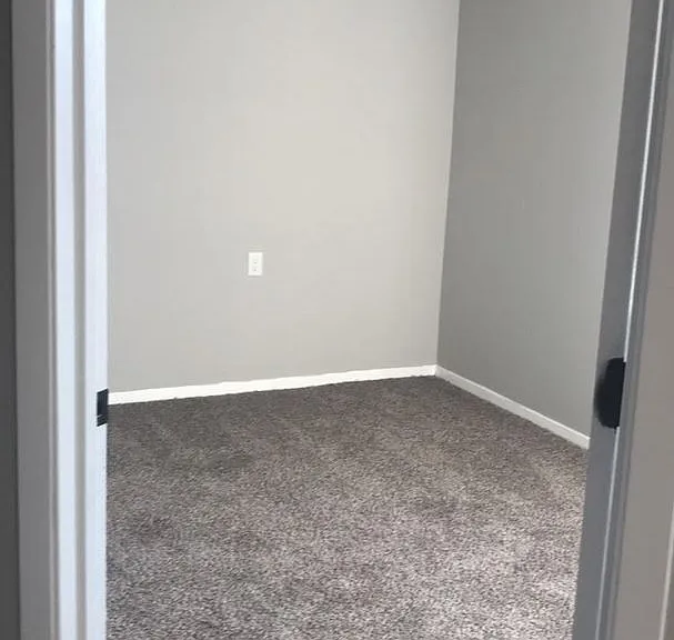 204 E Main St — Photo 2