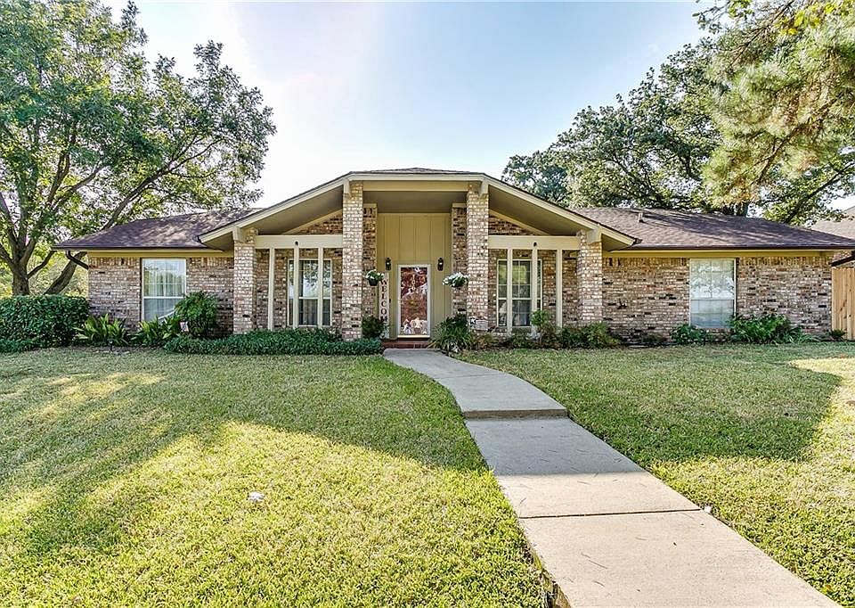1st image of 106 Lakeaire Dr
