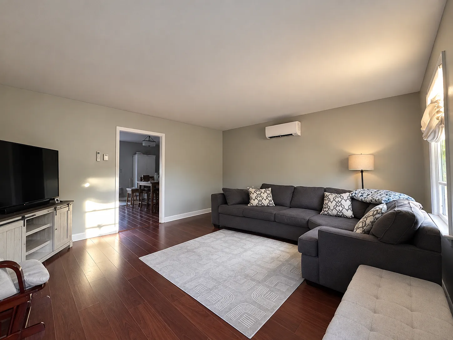 3 bed, 1160 sqft, $1,800 — Photo 4