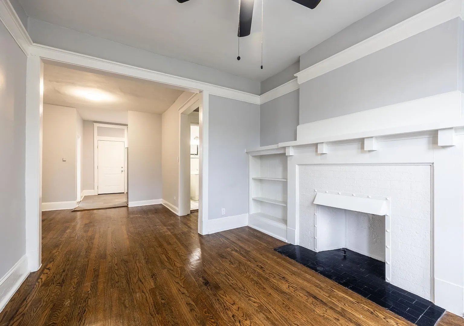 3 bed, 1200 sqft, $2,400 — Photo 1