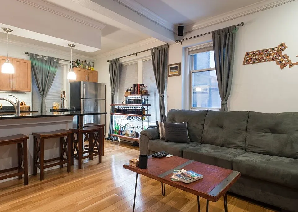 38A Charter St #2R