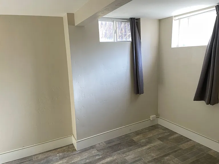 1405 E Washington St — Photo 22