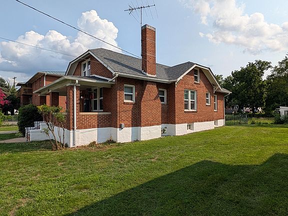 2nd image of 3914 Richland Ave NW