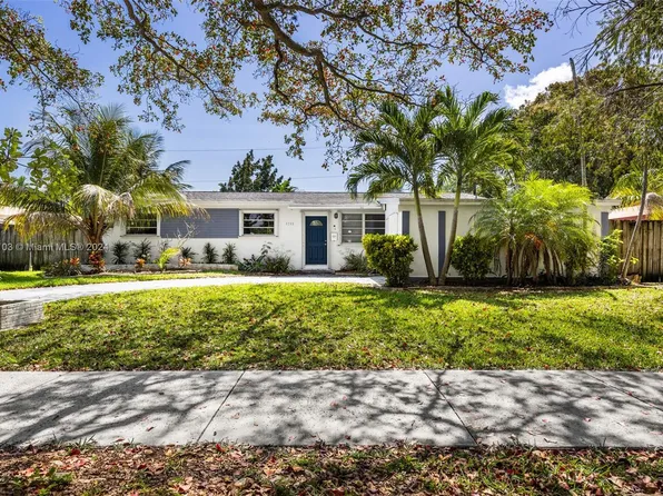 8762 SW 192nd St, Cutler Bay, FL 33157