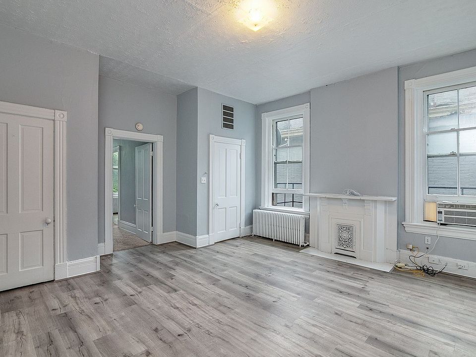 1st image of 2409 W Clifton Ave APT 1