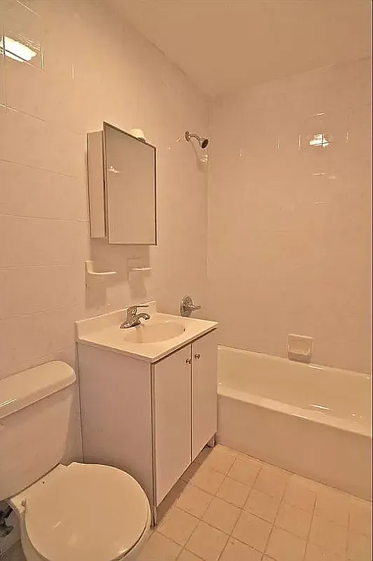 478 East 29th Street — Photo 4
