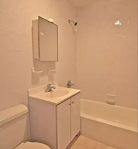 478 E 29th St #3 — Photo 4