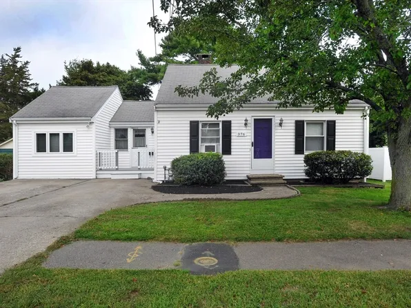 376 Pleasant St, Weymouth, MA 02190