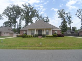 1883 Sparrow Rdg, Haughton, LA 71037
