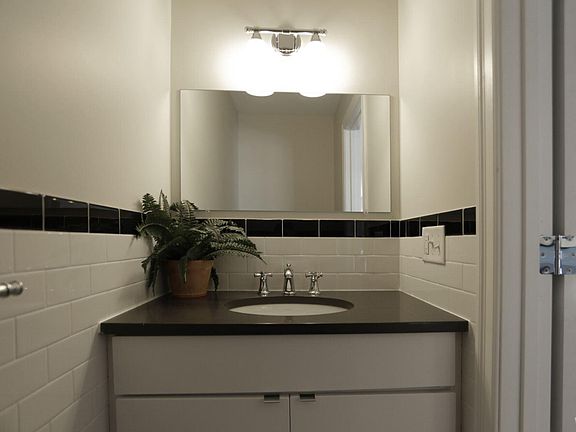 4th image of 19 Islington Xing #5