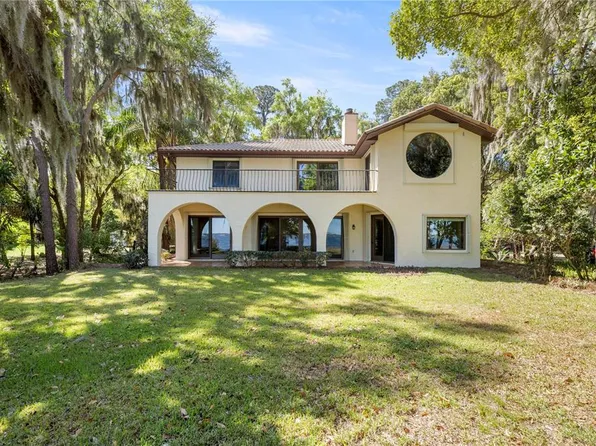 12621 SE Sunset Harbor Rd, Weirsdale, FL 32195