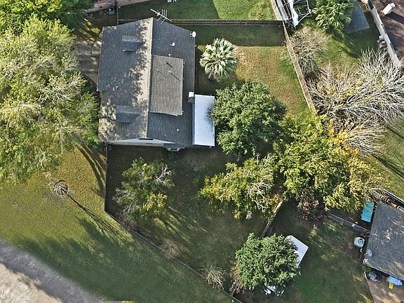 2nd image of 1901 Winding Creek Dr