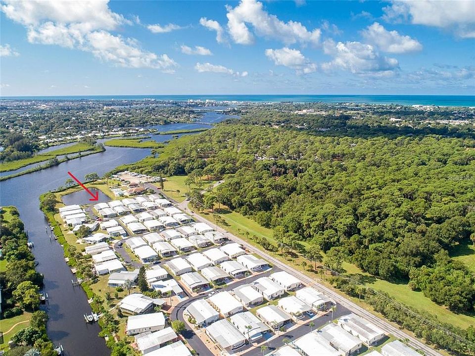 1st image of 108 Captain Kidd Cir