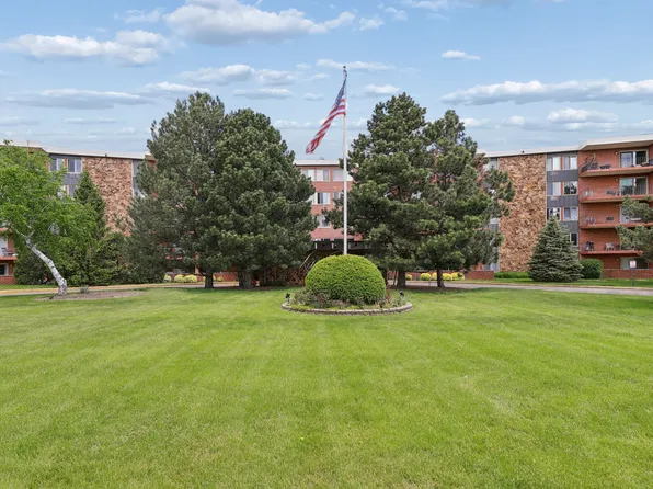 18 E Old Willow Rd APT 504N, Prospect Heights, IL 60070