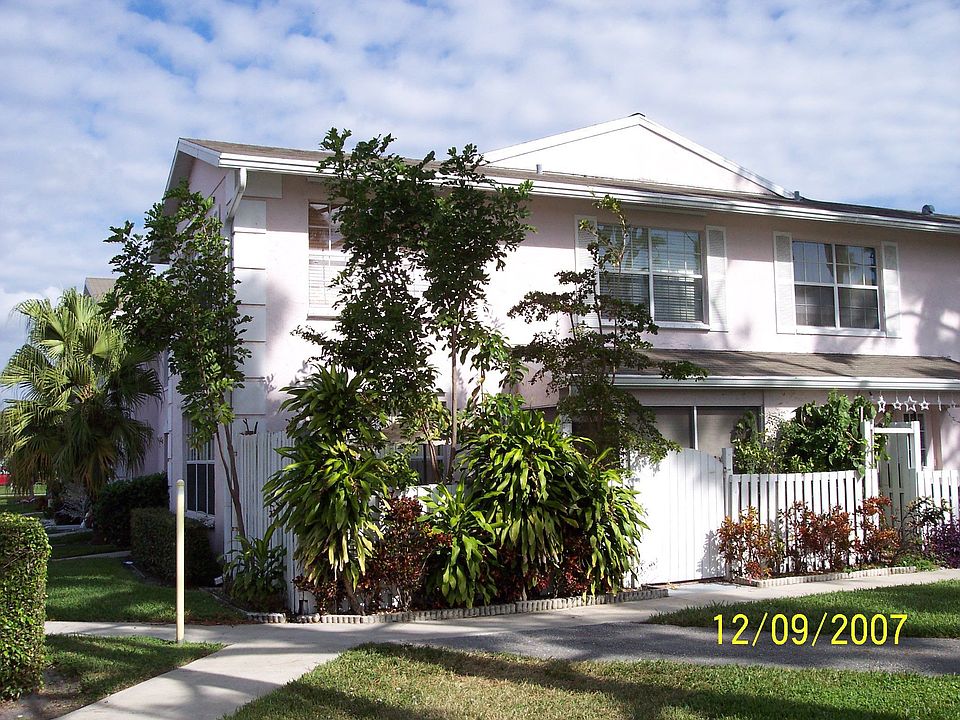 1st image of 219 Foxtail Dr APT H