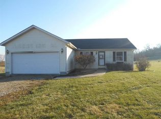 5625 Howe Rd, Trenton, OH 45067