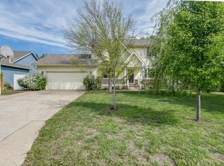 206 E Sandhill Rd, Derby, KS 67037