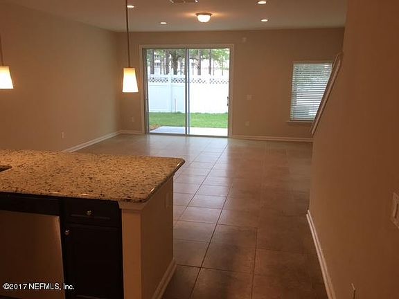 3rd image of 3670 Creswick Cir #B