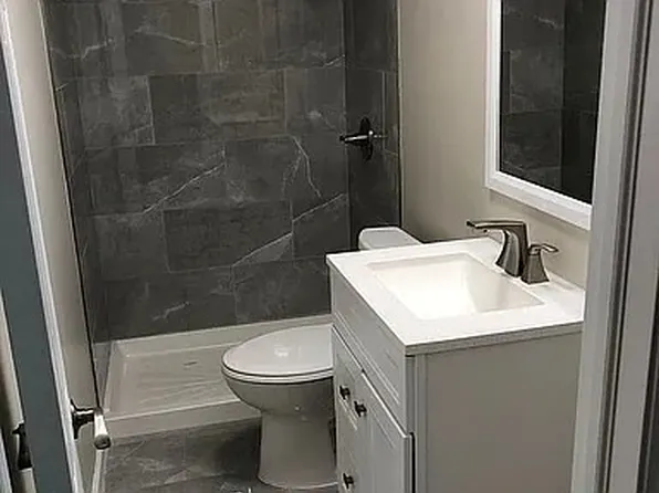 381 Pine St #A, Elizabethport, NJ 07206