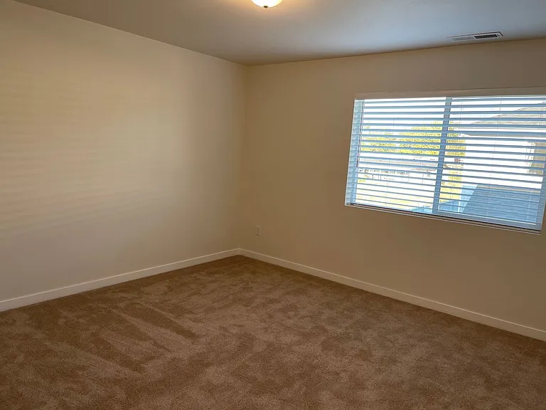 185 Northridge Ter — Photo 31